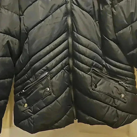 Marilyn & Me Coat - Picture 2 of 10